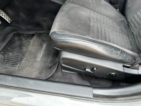 Used 2017 Dodge Charger R/T RWD image 32