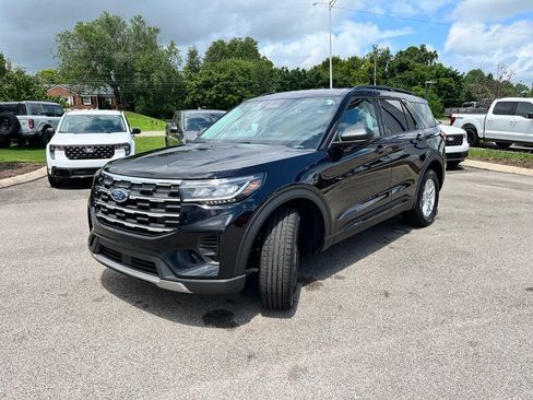 New 2026 Ford Explorer Active AWD/4WD image 3