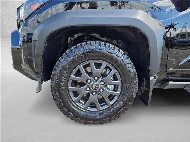 Used 2026 Toyota 4Runner SR5 AWD/4WD image 24