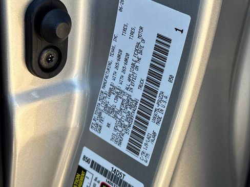 New 2026 Toyota Tundra Platinum AWD/4WD image 34
