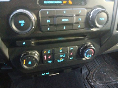 Used 2018 Ford F150 XLT w/ Equipment Group 302A Luxury image 24