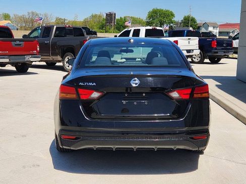 Used 2019 Nissan Altima 2.5 S FWD image 5