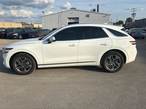 Used 2024 Genesis GV70 2.5T w/ Select Package AWD/4WD image 2