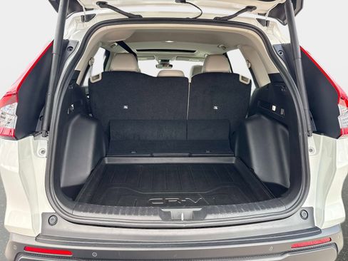 Used 2025 Honda CR-V EX-L image 9