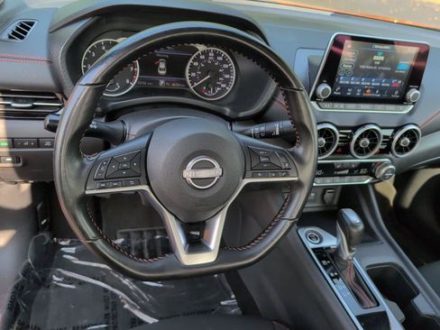 Used 2025 Nissan Sentra SR FWD image 4