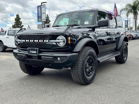New 2026 Ford Bronco Outer Banks w/ Sasquatch Package AWD/4WD image 8