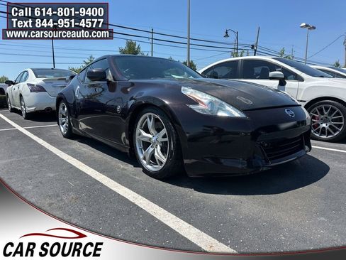 Used 2012 Nissan 370Z Touring w/ Sport Pkg RWD image 3