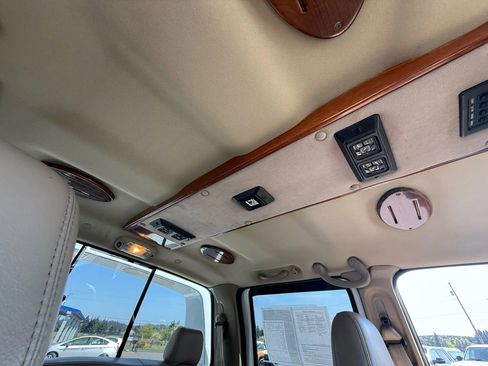 Used 2005 Ford F450 4x4 Crew Cab Super Duty image 15