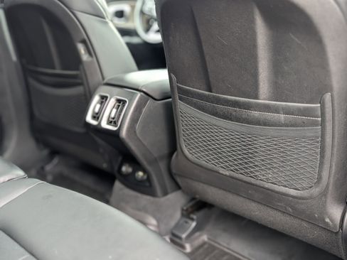 Used 2022 Kia Sorento S w/ Panoramic Sunroof Package image 45