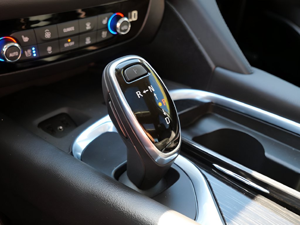 Used 2019 Buick Enclave Avenir w/ Avenir Technology Package AWD/4WD image 24