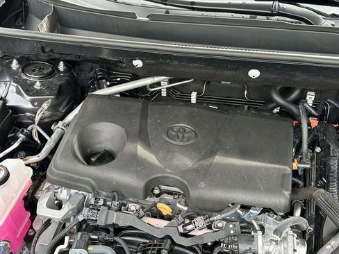 Certified 2024 Toyota RAV4 XLE Premium AWD/4WD image 34