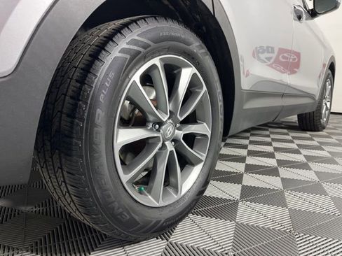 Used 2018 Hyundai Santa Fe SE image 20