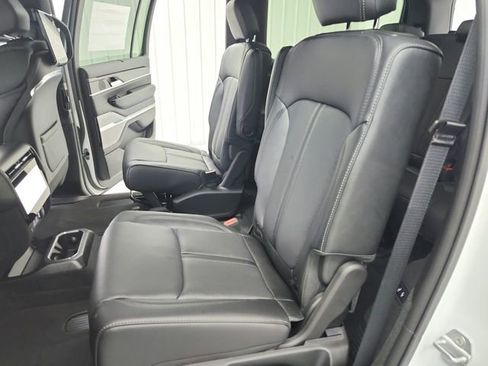 New 2026 Jeep Grand Wagoneer Summit w/ Rear Seat Video Group I AWD/4WD image 28