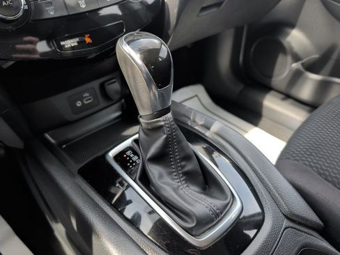 Used 2019 Nissan Rogue Sport S w/ Appearance Package image 15