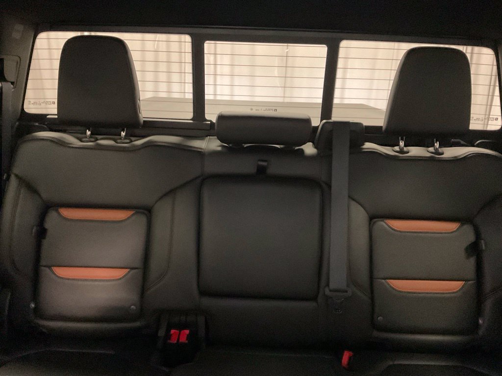 Used 2020 GMC Sierra 1500 AT4 w/ AT4 Premium Package AWD/4WD image 29