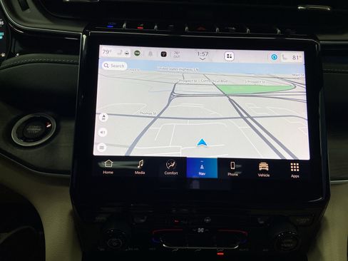 Used 2023 Jeep Grand Cherokee 4WD 4xe image 18