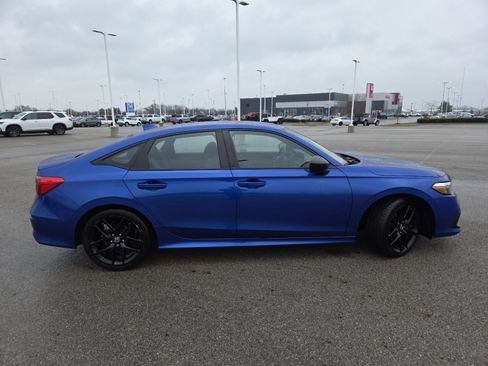 Used 2023 Honda Civic Sport image 18