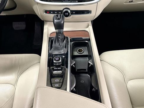 Used 2021 Volvo S60 T5 Momentum image 13