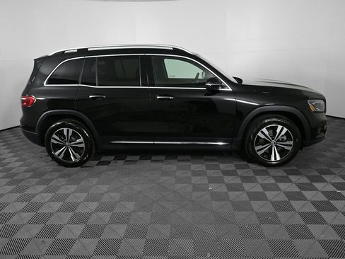 Certified 2025 Mercedes-Benz GLB 250 image 25