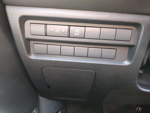 New 2026 Mitsubishi Outlander LE AWD/4WD image 21