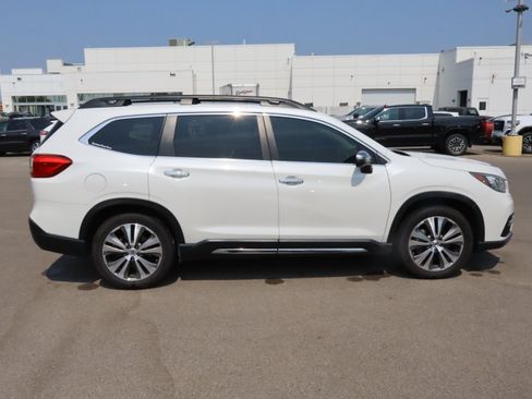 Used 2019 Subaru Ascent Touring w/ Popular Package #3 AWD/4WD image 8