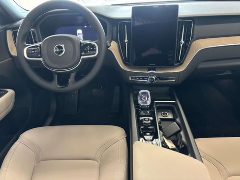 Used 2026 Volvo XC60 B5 Core w/ Protection Package Premier image 27