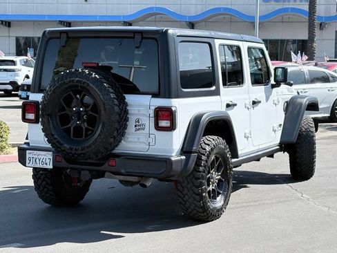 Used 2025 Jeep Wrangler Unlimited Sport AWD/4WD image 5