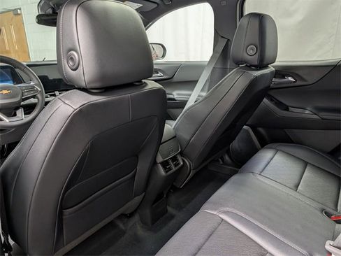 New 2026 Chevrolet Equinox LT w/ Convenience Package II image 14