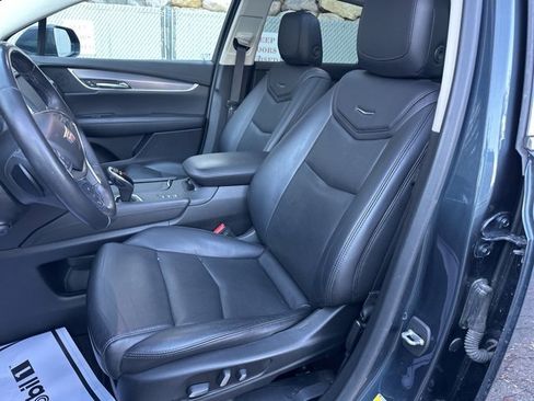 Used 2019 Cadillac XT5 Luxury image 18