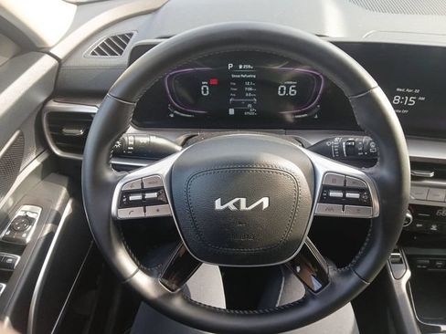 Used 2025 Kia Telluride S AWD/4WD image 17