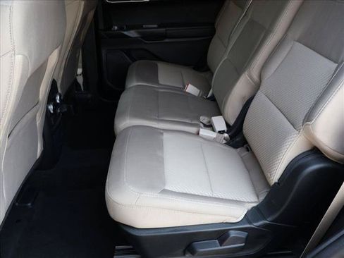Used 2023 Ford Explorer 4WD image 23