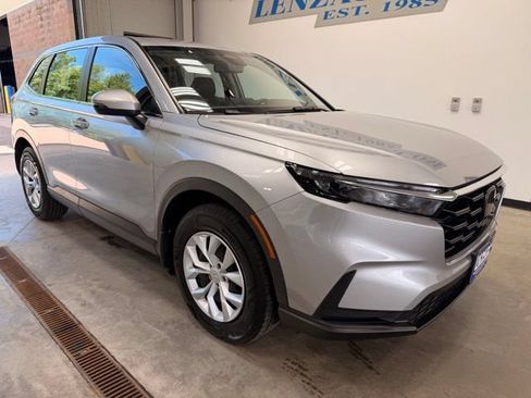 Used 2024 Honda CR-V LX image 2