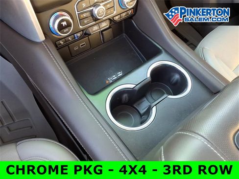 Used 2022 GMC Yukon SLT w/ SLT Premium Package image 29