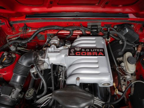 Used 1993 Ford Mustang Cobra RWD image 90