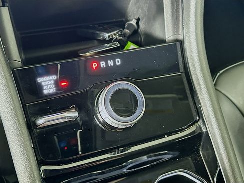 Used 2023 Jeep Grand Cherokee Limited AWD/4WD image 25