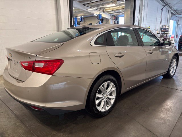 Used 2025 Chevrolet Malibu LT FWD image 4