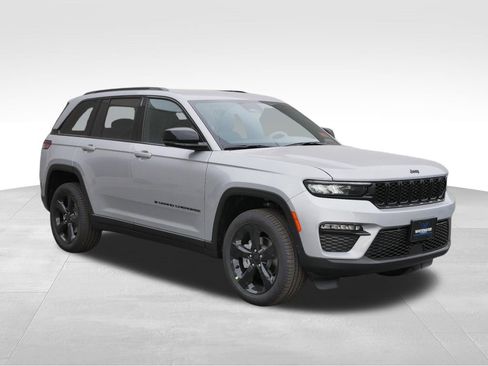 New 2026 Jeep Compass Trailhawk image 13