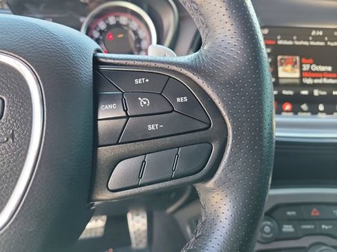Used 2022 Dodge Challenger R/T Scat Pack RWD image 22