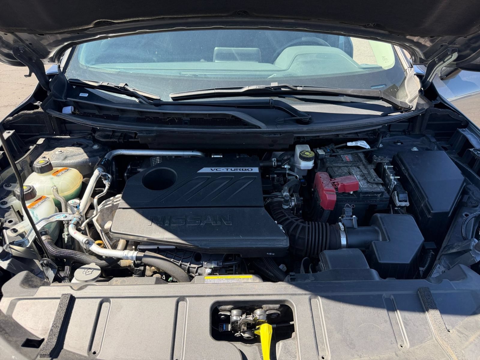 Used 2025 Nissan Rogue SV FWD image 32