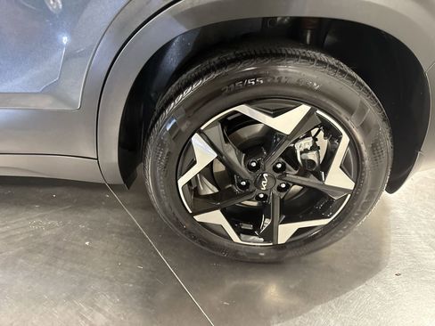 Certified 2025 Kia Seltos S image 12