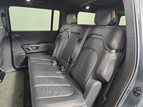 Used 2023 Rivian R1S Launch Edition Quad AWD/4WD image 21