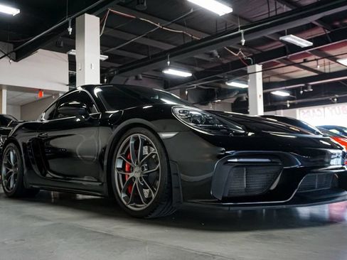 Used 2020 Porsche 718 Cayman GT4 RWD image 2