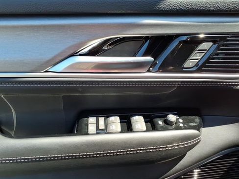 New 2026 Jeep Grand Wagoneer Limited AWD/4WD image 11