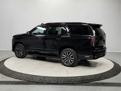 Used 2023 Cadillac Escalade Sport image 5
