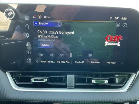 Used 2025 Chevrolet Equinox LT image 27