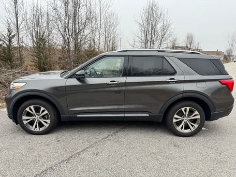 Used 2020 Ford Explorer Platinum w/ Premium Technology Package image 8