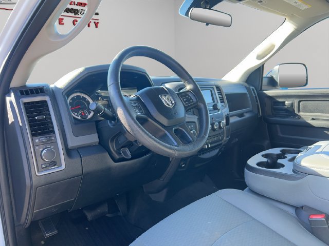 Used 2017 RAM 2500 Tradesman w/ Chrome Appearance Group AWD/4WD image 28