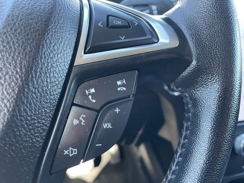 Used 2024 Ford Edge SEL image 21