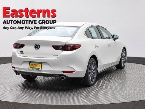 Used 2023 MAZDA MAZDA3 s FWD image 5
