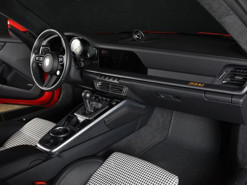 Used 2023 Porsche 911 Sport Classic RWD image 17